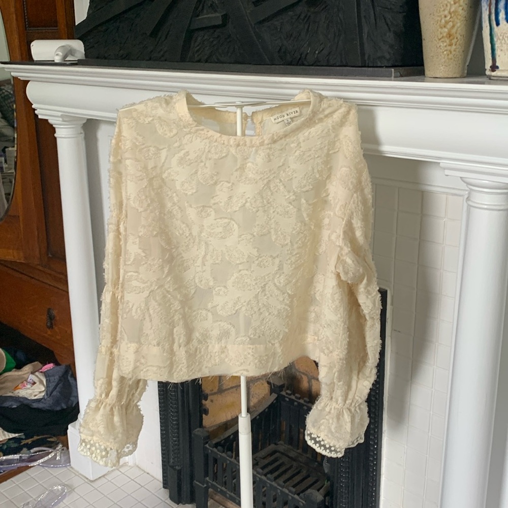 Moon River for Anthropologie cream cropped distressed‎ bottom blouse. Worn once.